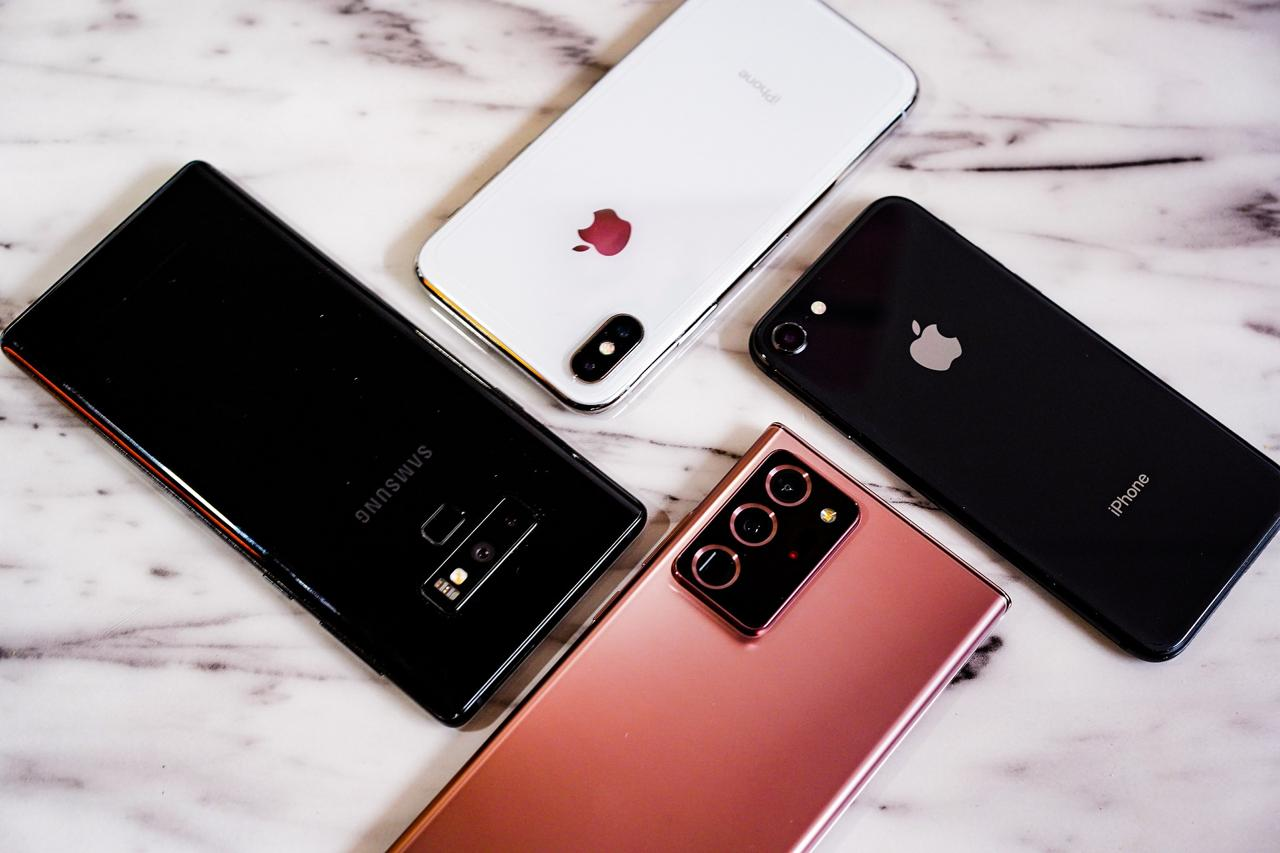 Smartphones e acessórios de tecnologia